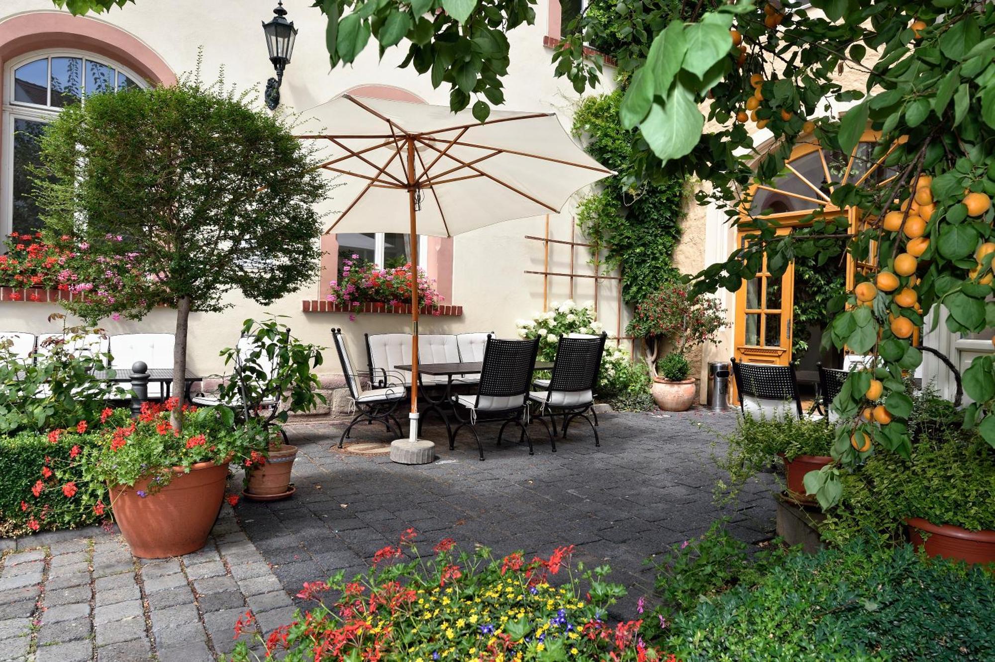 Hotel Graf von Mansfeld Lutherstadt Eisleben Eksteriør billede