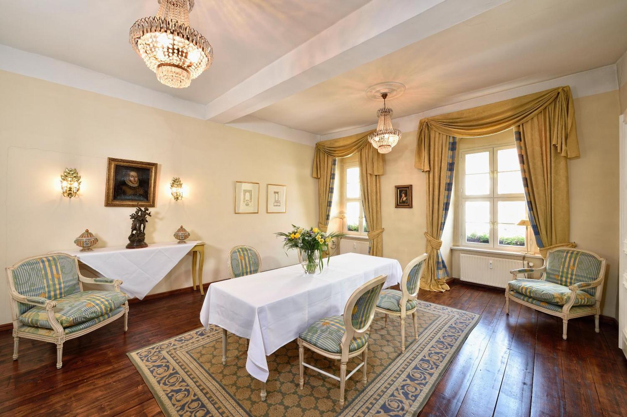 Hotel Graf von Mansfeld Lutherstadt Eisleben Eksteriør billede