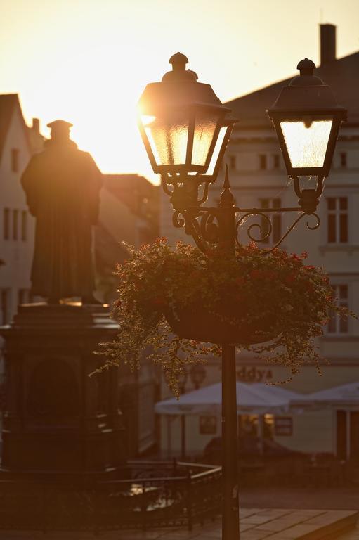 Hotel Graf von Mansfeld Lutherstadt Eisleben Eksteriør billede