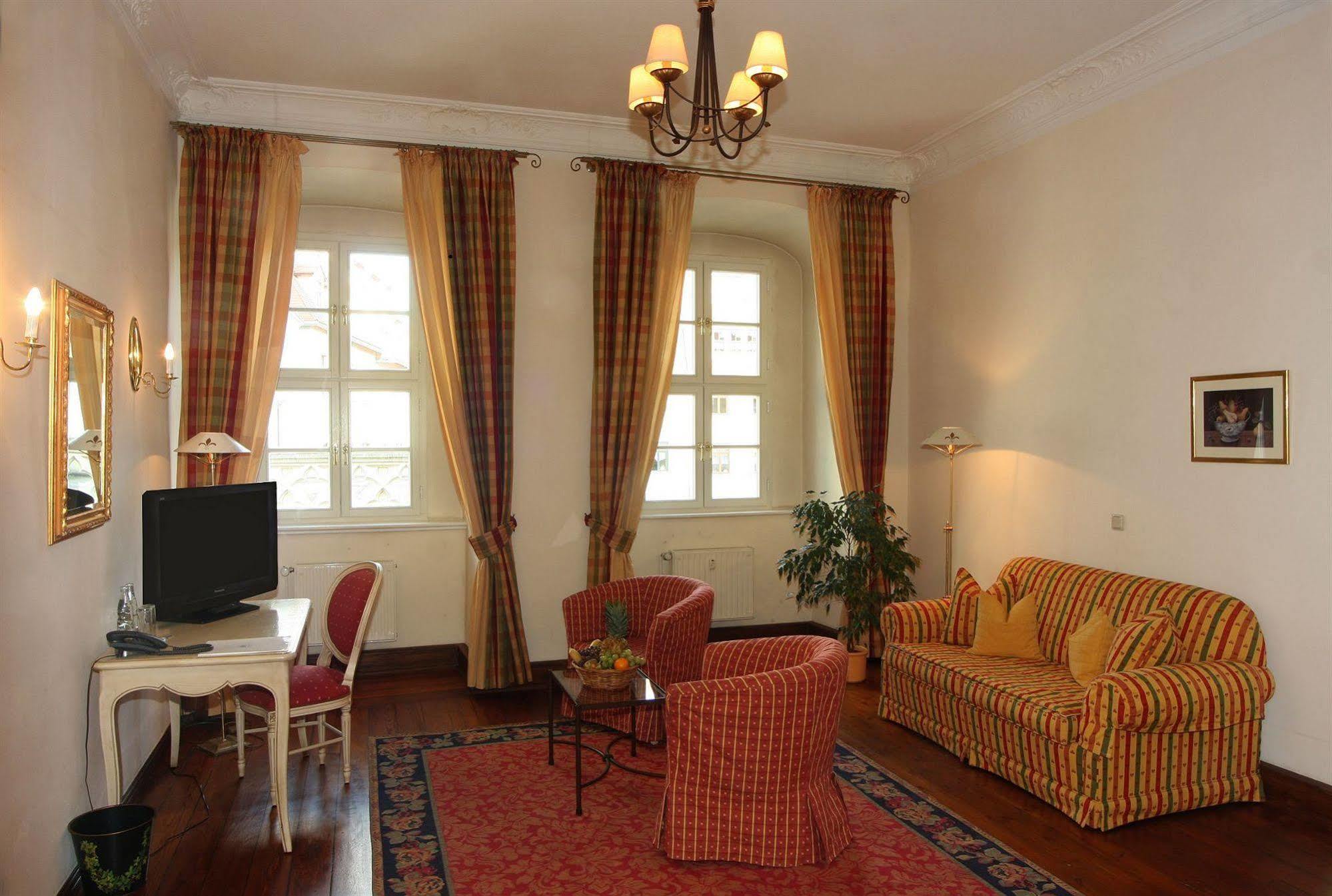 Hotel Graf von Mansfeld Lutherstadt Eisleben Eksteriør billede