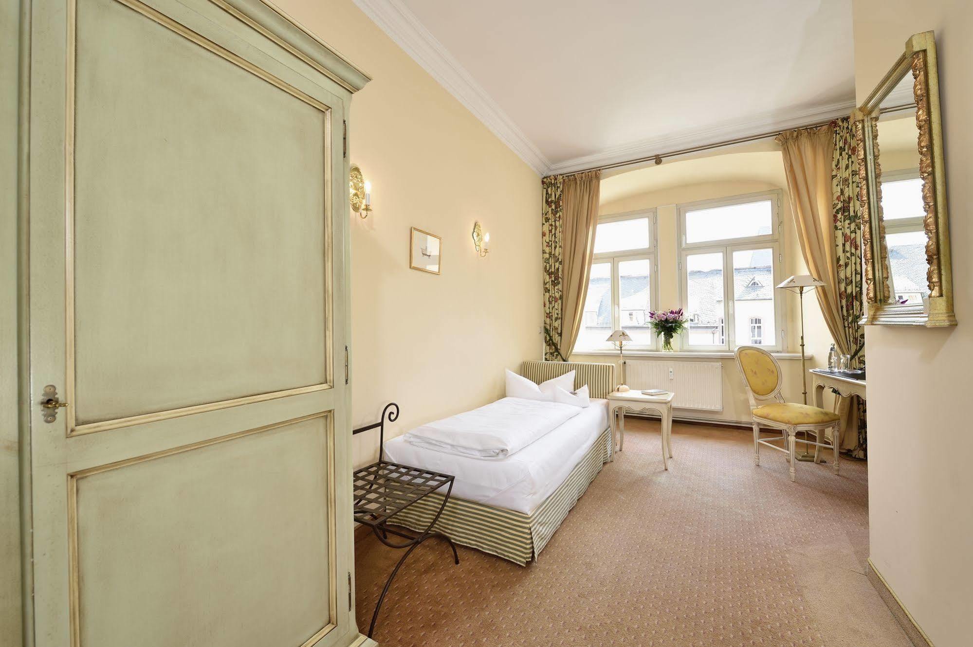 Hotel Graf von Mansfeld Lutherstadt Eisleben Eksteriør billede