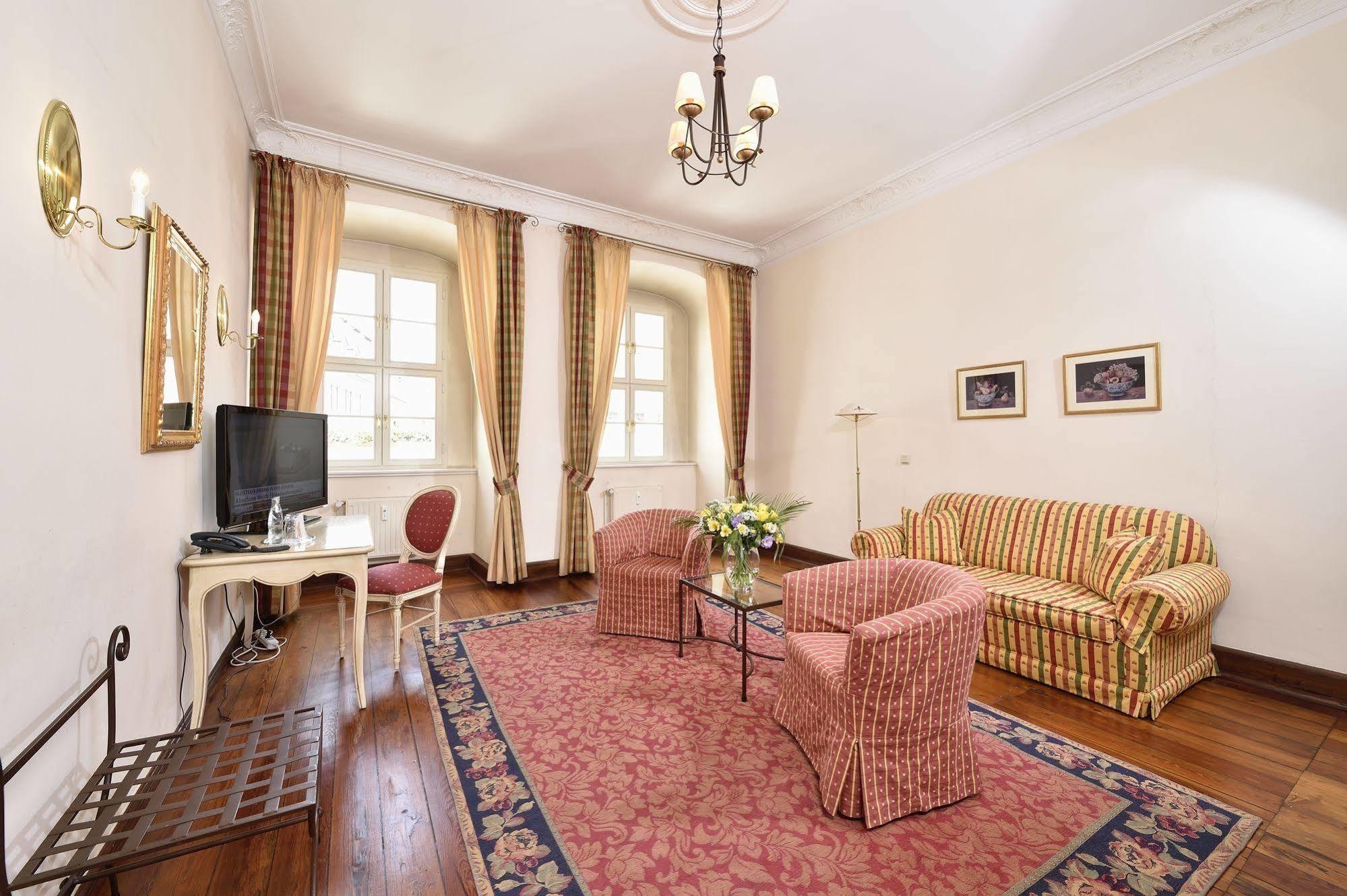 Hotel Graf von Mansfeld Lutherstadt Eisleben Eksteriør billede